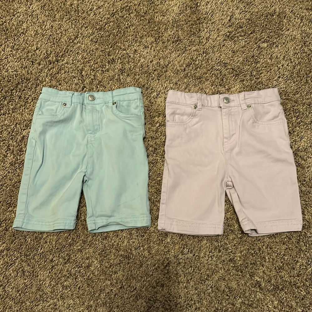 2 Pairs of Girls pastel shorts